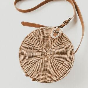 Universal Thread Round Tan Straw Woven Crossbody Bag